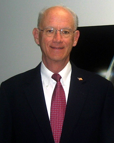 Portrait of Tom McMahan